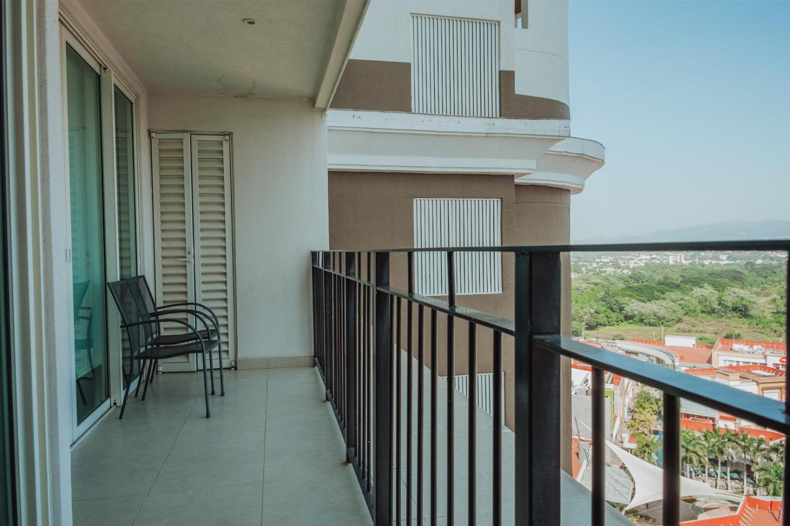 Grand Venetian Beachfront Condos Puerto Vallarta Exterior foto