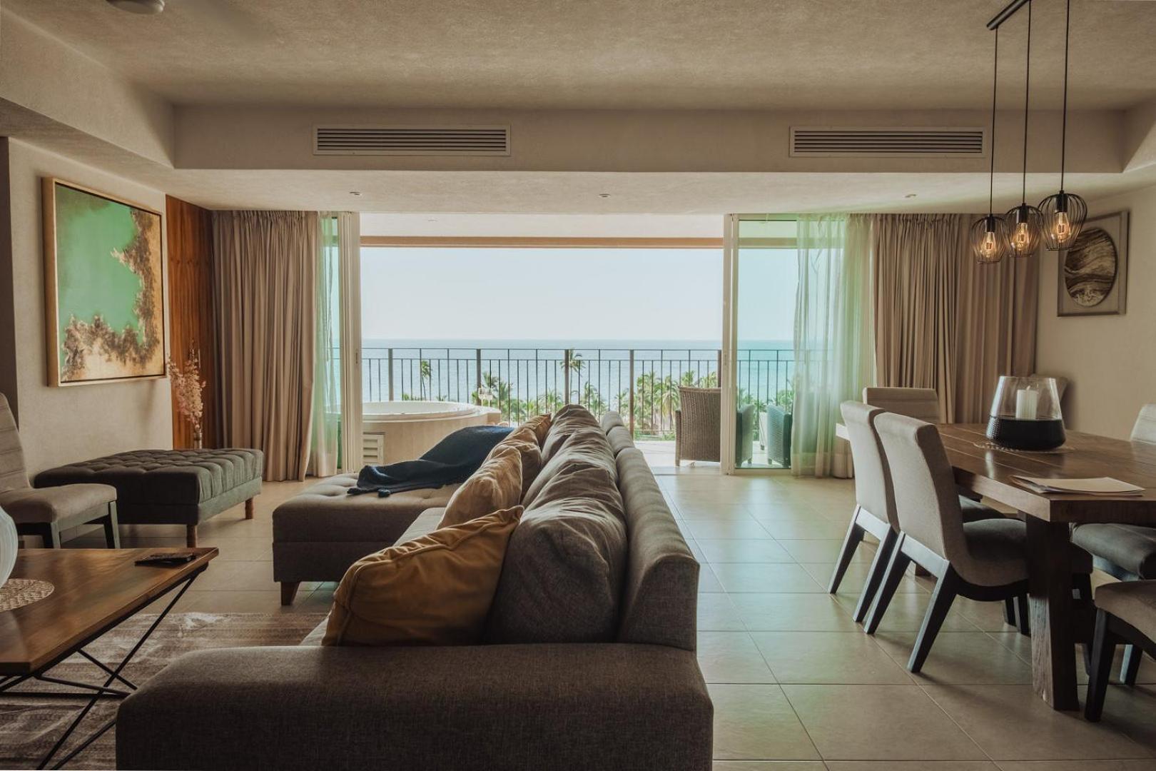 Grand Venetian Beachfront Condos Puerto Vallarta Exterior foto