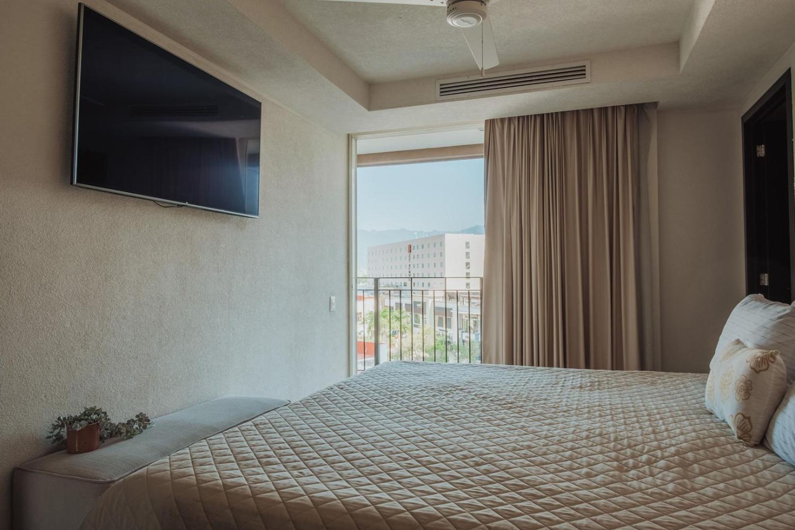 Grand Venetian Beachfront Condos Puerto Vallarta Exterior foto